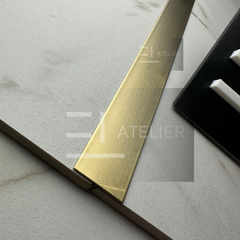 Profil T inox auriu mat 30mm detaliu finisaj premium delimitare plăci