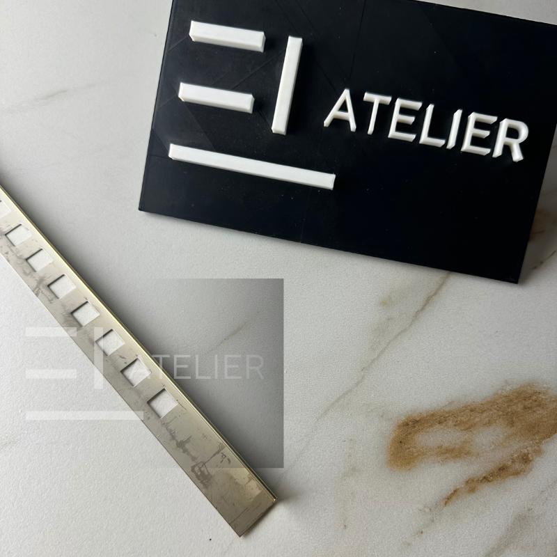 Profil decorativ finisaj drept inox auriu mat rezistent umezeală coroziune 10mm
